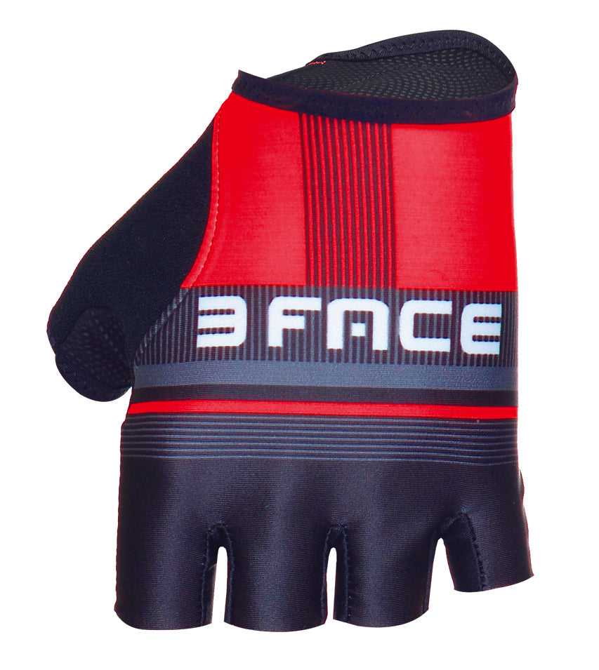 Der rot-schwarze Velo-Handschuh DEAL von 3face kombiniert auffälliges Design mit hoher Funktionalität. Die gepolsterte Handfläche bietet Komfort und Schutz vor Erschütterungen, während die rutschfeste Beschichtung für einen sicheren Griff am Lenker sorgt. Das atmungsaktive Material verhindert schwitzige Hände bei langen Fahrten.